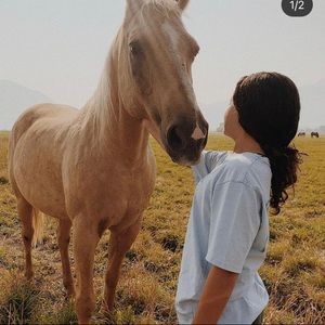 Meet your Posher, Mia